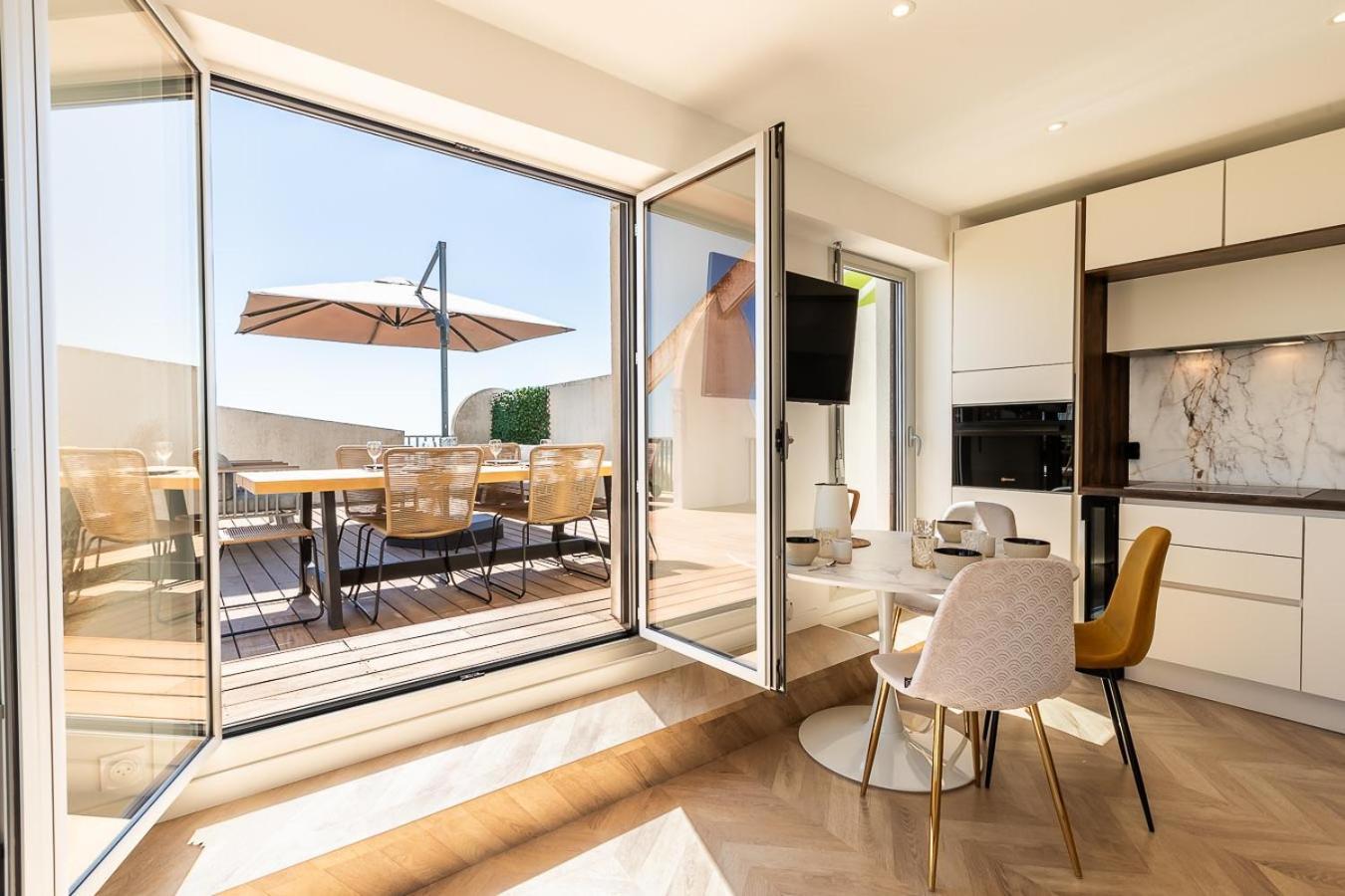 Suite Terrasse Xxl - Front De Mer - Parking - Ambiance Plage 라그랑모트 외부 사진