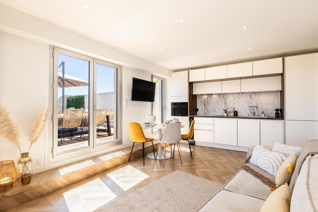 Suite Terrasse Xxl - Front De Mer - Parking - Ambiance Plage 라그랑모트 외부 사진